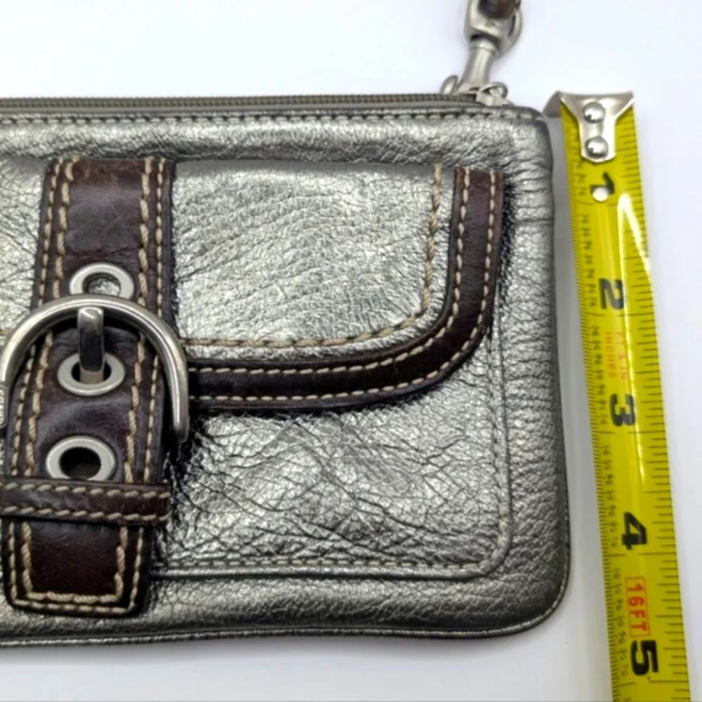 Coach Vintage Soho Mini Silver Metallic Zip Wristlet - Picture 15 of 15